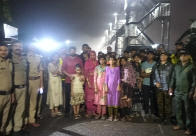 पौड़ी पुलिस ने बारिश के बीच चलाया का रेस्क्यू ऑपरेशन