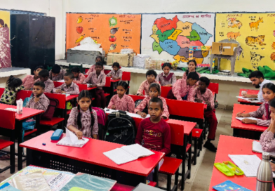 भिक्षावृत्ति व बालश्रम से मुक्त 57 बच्चों का स्कूल दाखिला