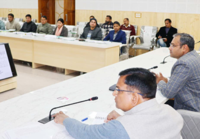 लोगों को राजस्व सेवाओं का लाभ समय पर मिले : डीएम