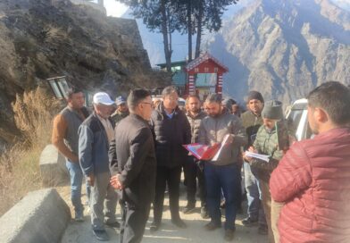 अधिकारियों को मानव संसाधन बढ़ाकर कार्य में तेजी लाने के दिए निर्देश