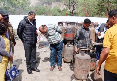 एजेंसियों का औचक निरीक्षण, घरेलु गैस उपलब्धता का लिया जायजा