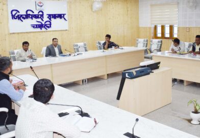 सड़क सुरक्षा समिति की बैठक में जिलाधिकारी ने सड़क दुर्घटनाओं की समीक्षा की