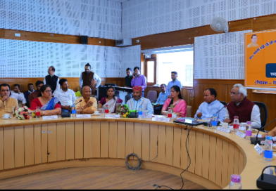 प्रभारी मंत्री ने जिला योजना में रोजगार व नवाचार को सराहा