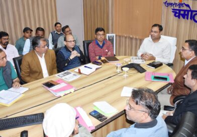 स्वजल एवं रीप द्वारा संचालित कार्यक्रमों के प्रगति की समीक्षा बैठक हुयी आयोजित