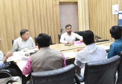 डीएम ने रिसॉल्व करने हेतु कार्यदायी संस्थाओं को निर्देश