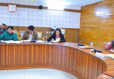 समन्वय व समय से करें शिकायतों का निस्तारण : डीएम
