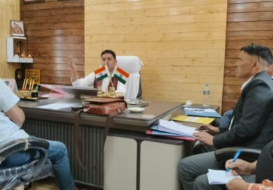 जिला पंचायत की बैठक में स्थानीय रोजगार पर चर्चा
