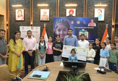 बालिकाओं और माताओं की संघर्षगाथा सुन छलक पड़े आंसू