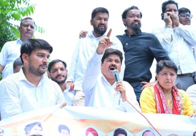 प्रदेश अध्यक्ष गणेश गोदियाल की अगुवाई में कांग्रेस ने किया जबर्दस्त धरना प्रदर्शन