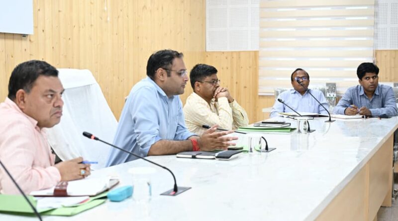 बल्क वेस्ट जनरेटर संस्थानों की पहचान कर प्रभावी अपशिष्ट प्रबंधन सुनिश्चित करें