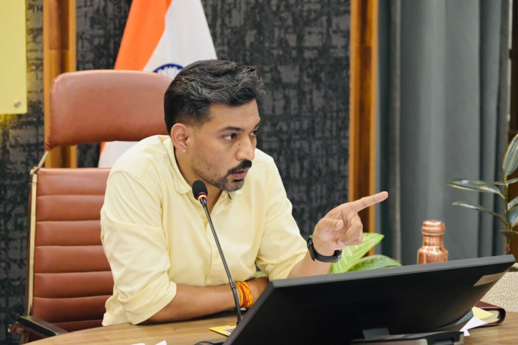 13 अगस्त की रात्रि तक फार्म-6, 7 एवं 8 अनिवार्य रूप से अपलोड करेंः डीएम