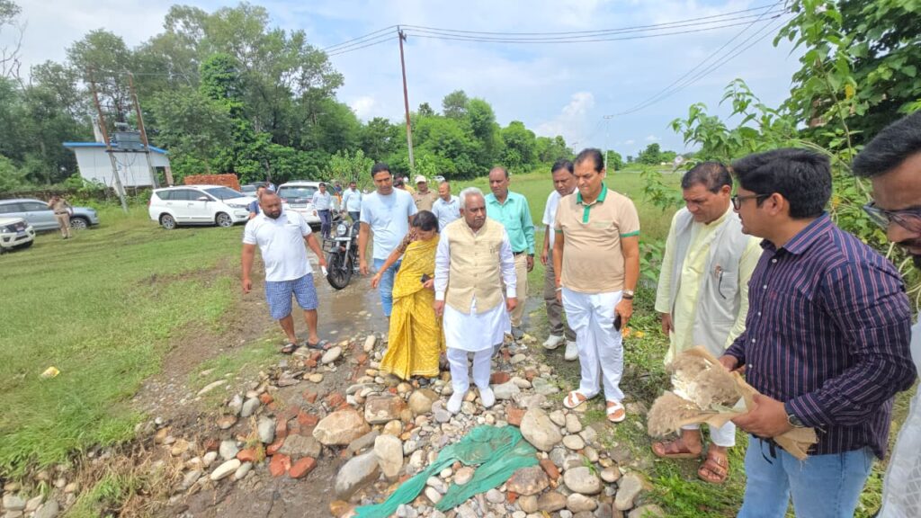 बढ़ता कटाव बना चुनौती, स्थायी समाधान पर जोर