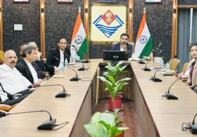 देहरादून बार एसोसिएशन प्रोफेशनल ऑफिस भवन को लेकर DM आशीष चौहान की MDDA के साथ बैठक