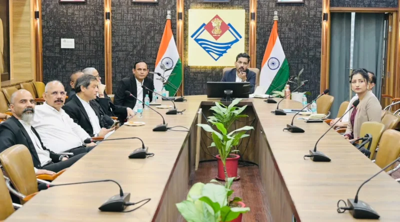 देहरादून बार एसोसिएशन प्रोफेशनल ऑफिस भवन को लेकर DM आशीष चौहान की MDDA के साथ बैठक